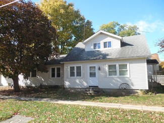 205 E Church St, Sheridan, IL 60551