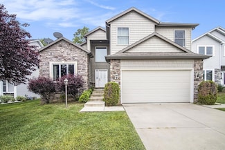 626 Swan River Dr, Benton Harbor, MI 49022