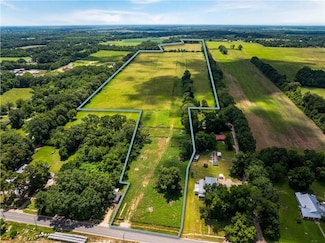 6448 Baton Rouge Ave, Mansura, LA 71350