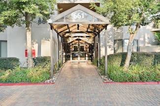 661 Bering Dr Unit 207, Houston, TX 77057