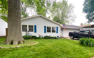 2302 Barberry Dr, Champaign, IL 61821