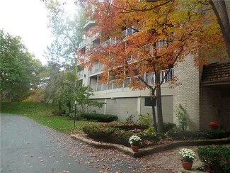 3407 Oak Alley Ct, Toledo, OH 43606