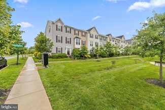 10 Washington Square, Spring City, PA 19475