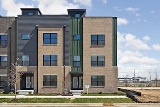 9887 Baneberry Ln, Carmel, IN 46290