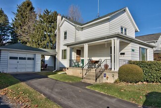 416 Hickory St, Peckville, PA 18452
