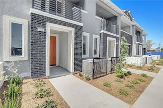 288 Lockhart Way, West Covina, CA 91790