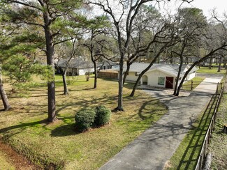 11715 Bexhill Dr, Houston, TX 77065