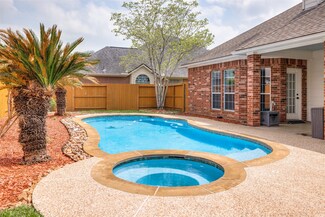 6007 Acorn Valley Ln, Richmond, TX 77469