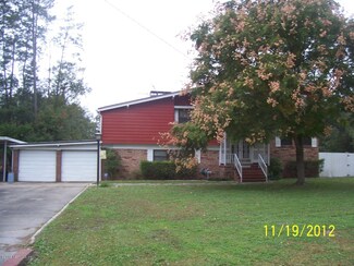 10460 Dexter Dr W, Jacksonville, FL 32218