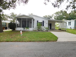 11124 Mustang Dr, Dade City, FL 33525