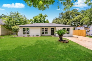 3630 Alsace St, Houston, TX 77021