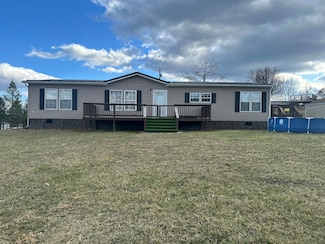 409 Sky Valley Dr, Cabins, WV 26855