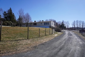 99 Ferndale Dr, Bethel, VT 05032