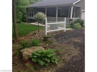 5691 Sunset Boulevard Rd NW, Strasburg, OH 44680