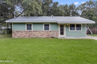221 Woodland Cir, Ocean Springs, MS 39564