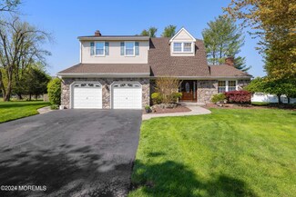 6 Topanga Ct, Manalapan, NJ 07726