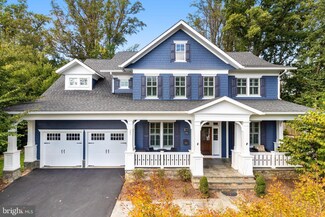 131 Kingsley Rd SW, Vienna, VA 22180