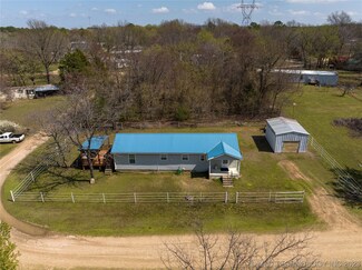 416114 Coral Dr, Checotah, OK 74426