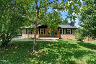 3112 Summit Ave, Johnson City, TN 37604