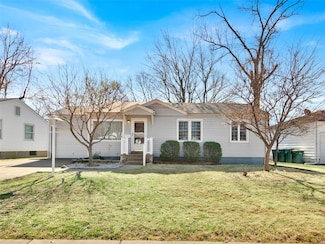 10116 Ashbrook Dr, Saint Louis, MO 63137
