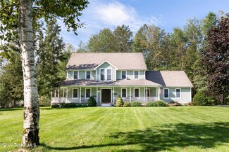 22 Mohawk Trail, Queensbury, NY 12804