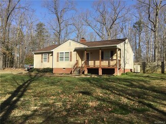8421 Daybreak Dr, Amelia Court House, VA 23002