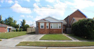 5229 Marigny St, New Orleans, LA 70122