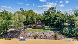 18794 W River Rd, Bowling Green, OH 43402