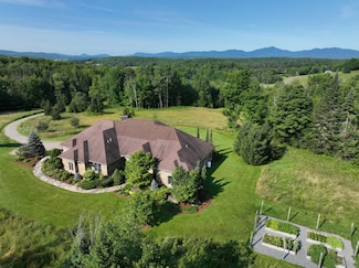 972 Farrar Rd, Newport, VT 05857