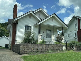 614 Elm St, Ravenna, KY 40472
