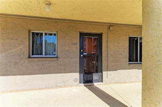 3531 Lake Bayshore Dr Unit 106, Bradenton, FL 34205