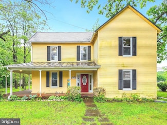 100 E Marshall St, Remington, VA 22734