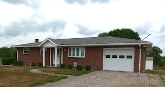 200 Crestview Dr, Salix, PA 15952
