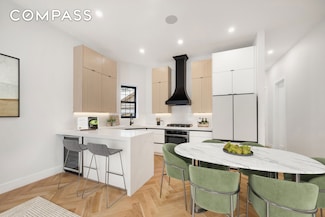 36-26 32nd St Unit 1, Queens, NY 11106
