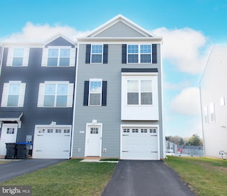 323 Avon Dr Unit 296, Red Lion, PA 17356