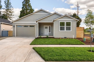 358 Cascade Dr, Medford, OR 97502