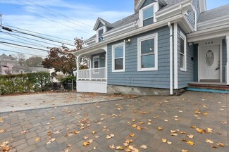 348 Essex St, Lynn, MA 01902
