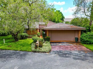1305 Water Oak Way N, Bradenton, FL 34209