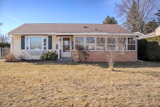 11 Tom Miller Rd, Plattsburgh, NY 12901