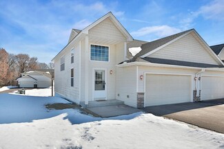31317 Prairie Ct, Stacy, MN 55079