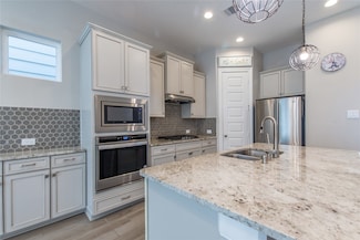 10013 Granary Dr, Houston, TX 77080