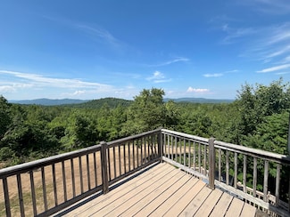 14 Hunter Dr, Cornish, ME 04020