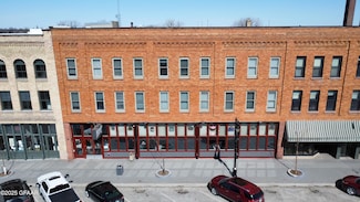 118 N 3rd St, Grand Forks, ND 58203
