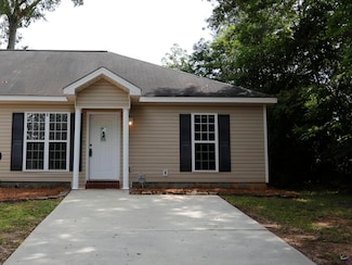 13 Pine Shadow Ct, Centerville, GA 31028