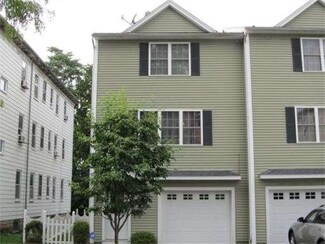 5 Fay St, Worcester, MA 01604