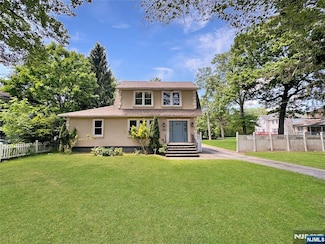 499 Paramus Rd, Paramus, NJ 07652