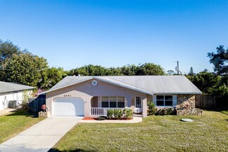 2471 SE Wald St, Port Saint Lucie, FL 34984