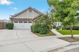 2255 W Queens Way, Hanford, CA 93230