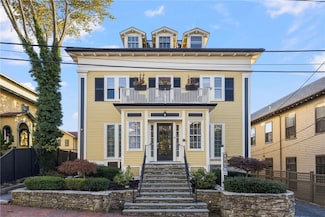 75 Pelham St Unit C, Newport, RI 02840