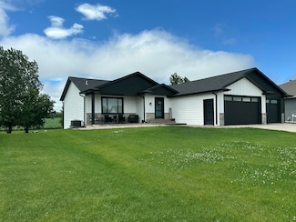 1147 N Olive Ave, Madison, SD 57042